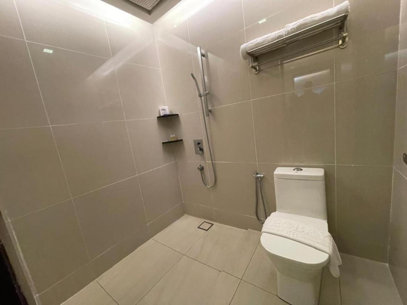Geobay Hotel Johor Bahru Exteriör bild