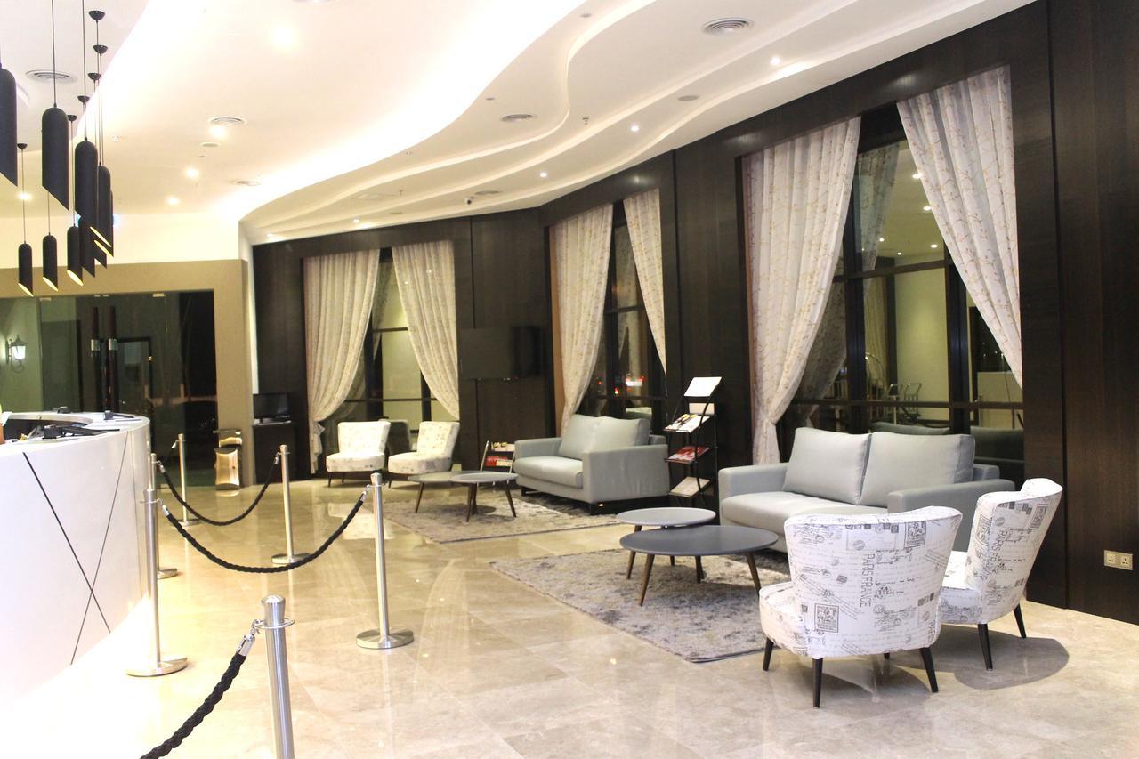 Geobay Hotel Johor Bahru Exteriör bild