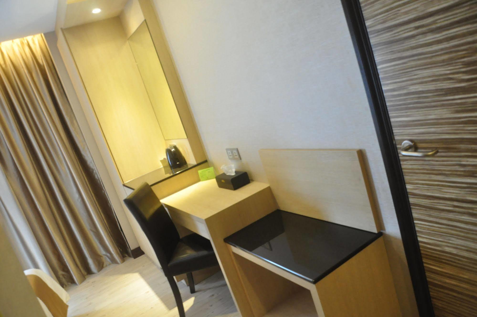 Geobay Hotel Johor Bahru Exteriör bild