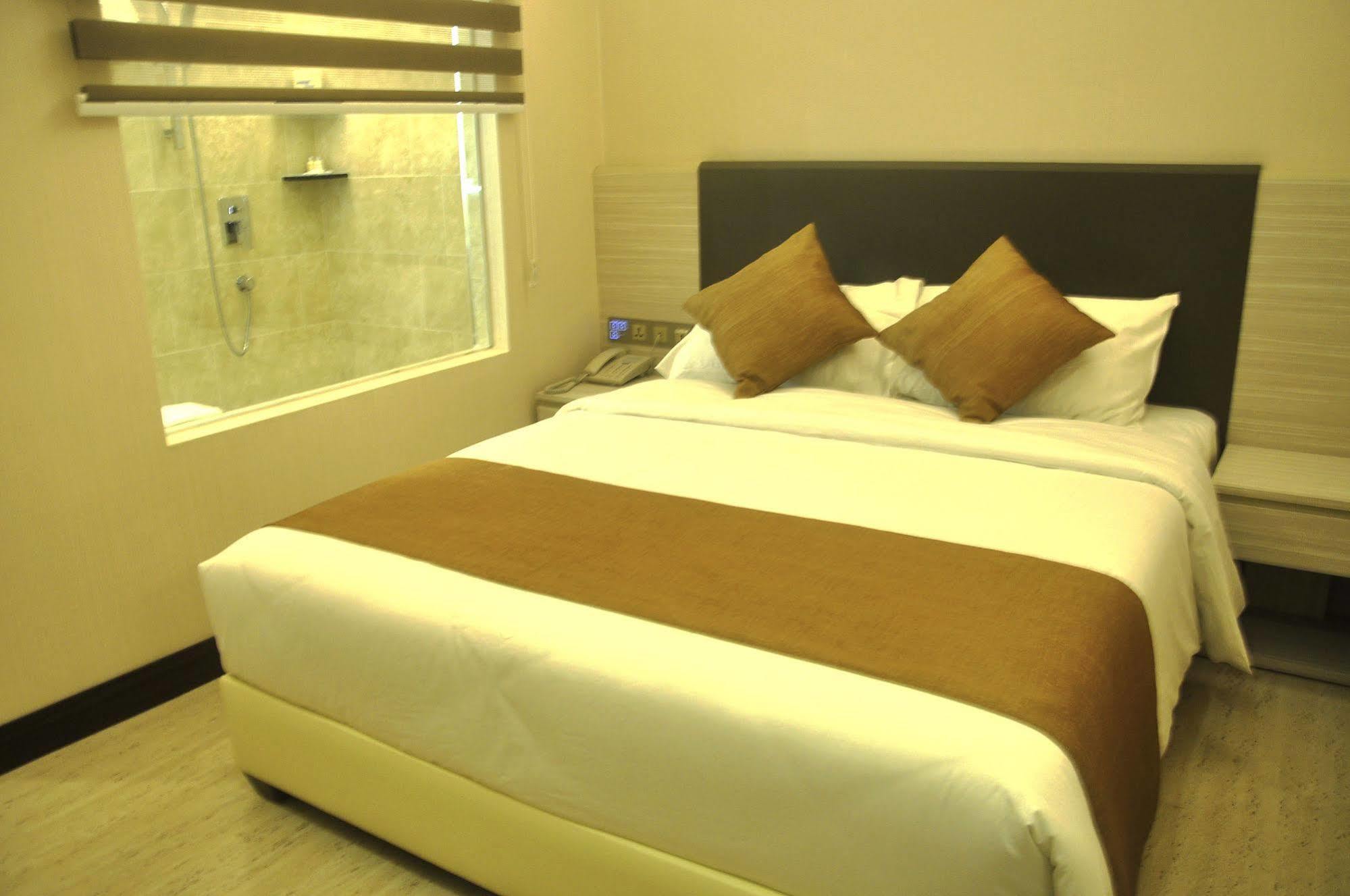 Geobay Hotel Johor Bahru Exteriör bild