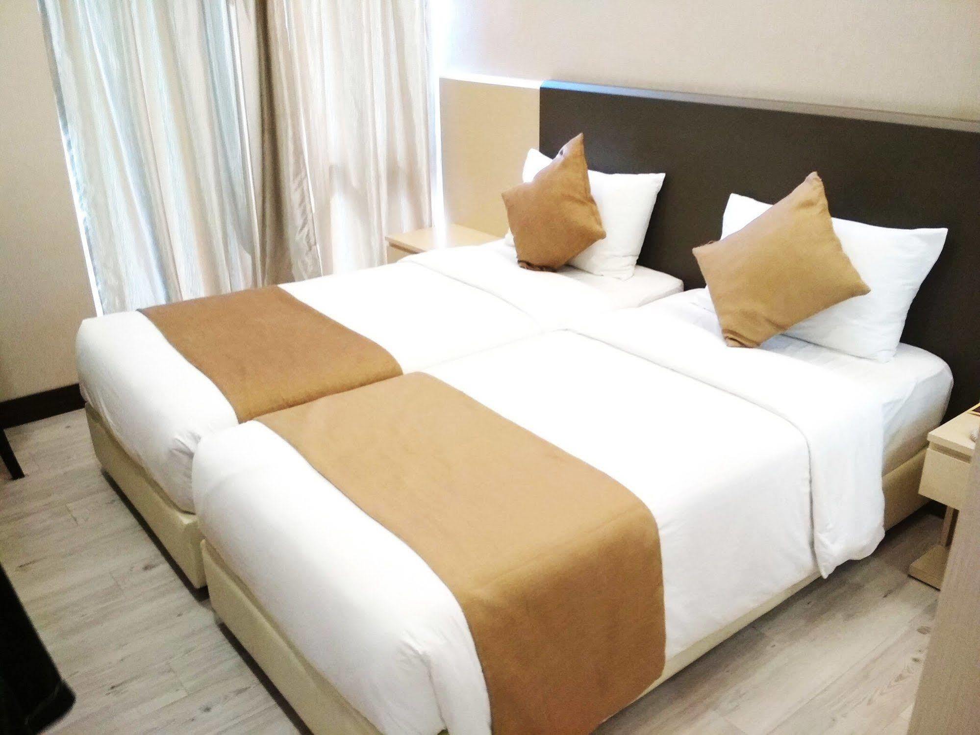 Geobay Hotel Johor Bahru Exteriör bild